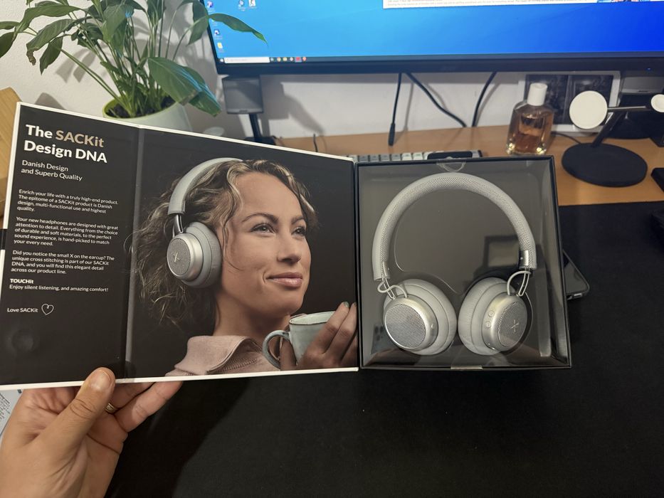 Casti Bluetooth SACKit Touchit sigilate
