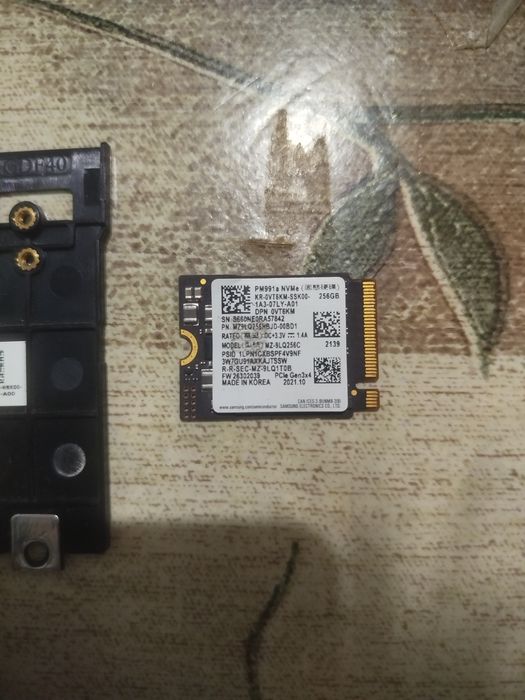 Память на компьютеры и ноутбуки Samsung на 256 гб 98%