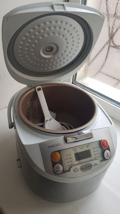 мультиварка в отличном состоянии