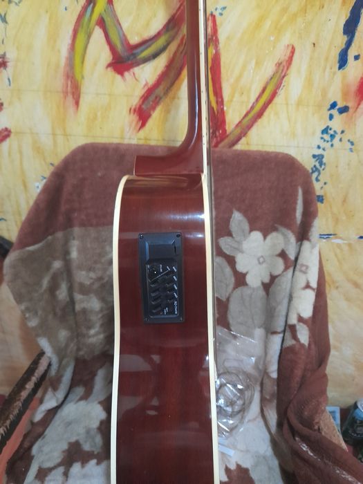 Chitara electroacustica