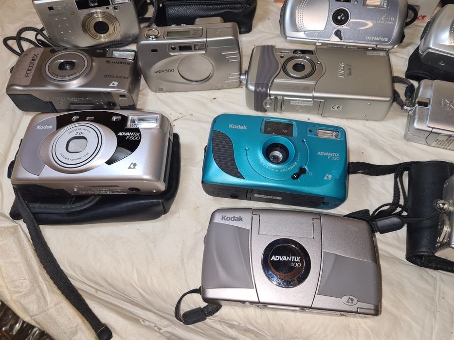Фотоапарати различни марки и модели