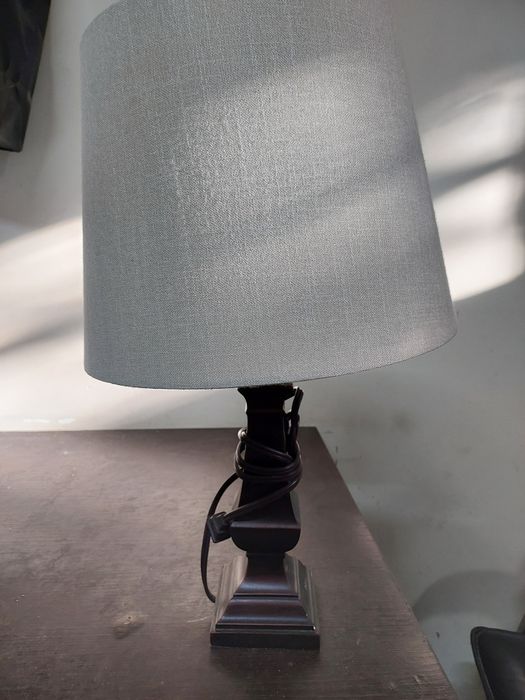 продаю стольный лампа