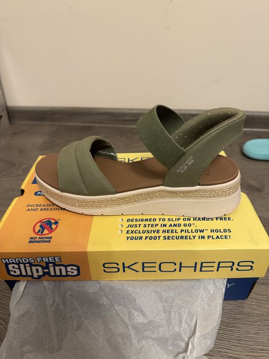Дамски сандали Skechers Slip-ins