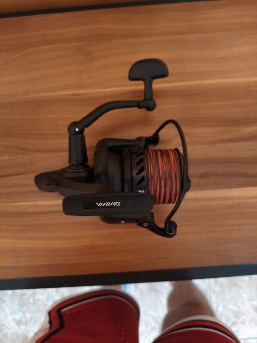 Mulinete daiwa black Window 5500 A