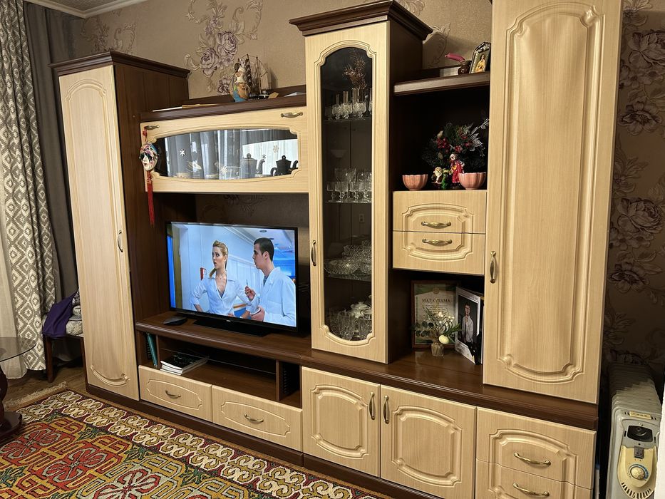 Сервант для гостиной