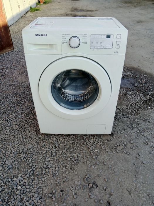 Samsung 6kg KIRMOSHINA sotiladi holati yaxshi xech qanaqa aybi yoʻq