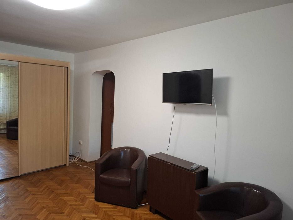 Inchiriez ap 2 camere semi-decomandat Brazda