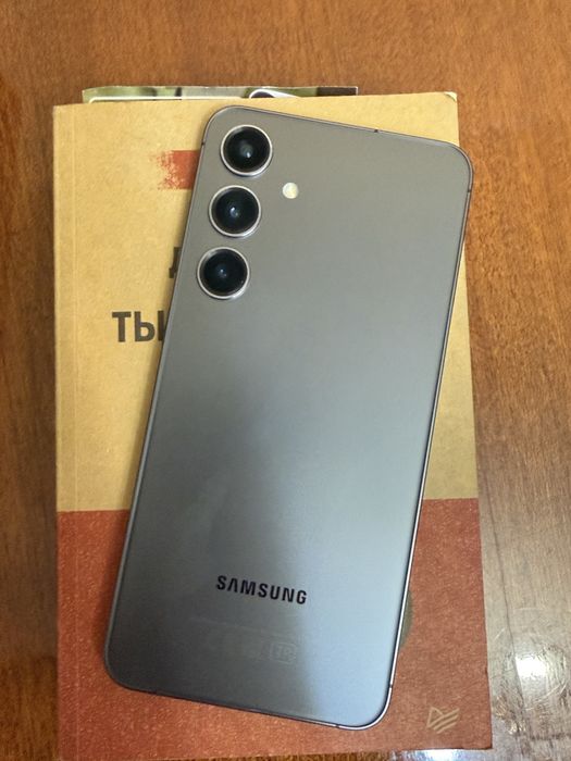 Samsung S 24+ 256gb / buds 3