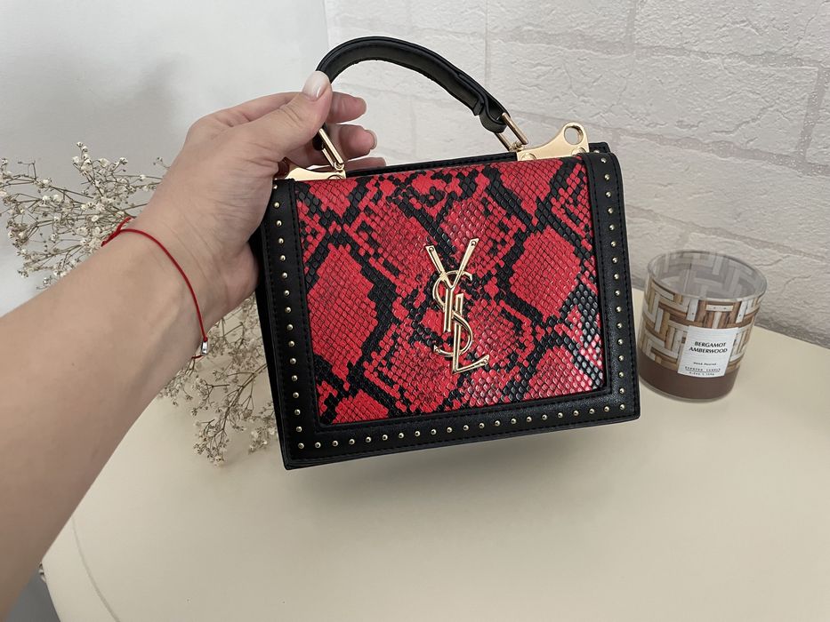 Продаю платье, сумки! не дорого!