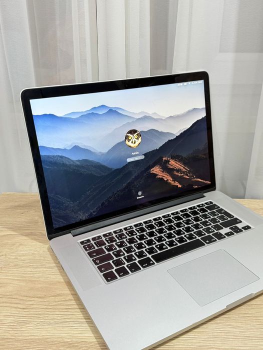 Macbook pro 15,4 2015 mid 16gb