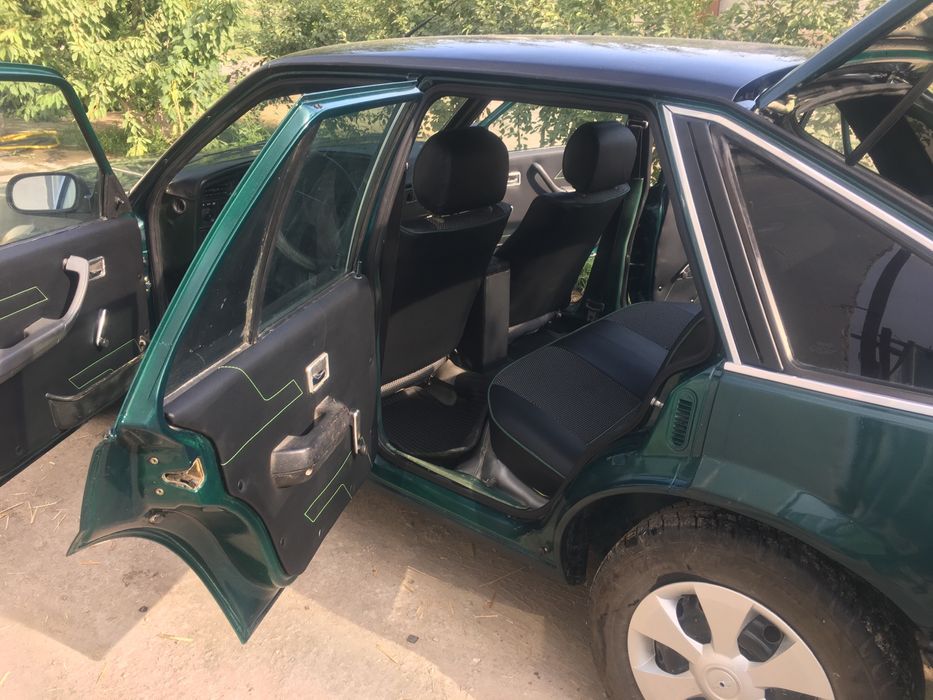 Опел аскона сотилади