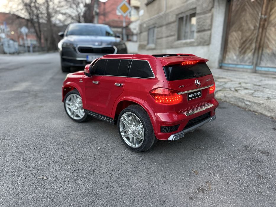 Детска електрическа кола