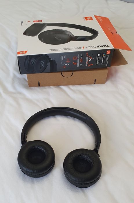 Vand casti audio wireless on-ear JBL Tune 520BT