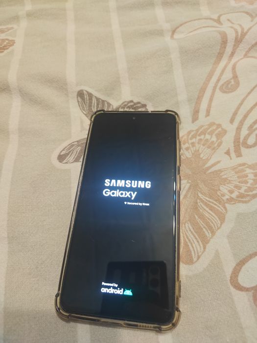 Продам samsung s21 fe 256/8RAM