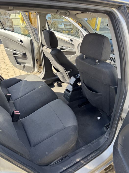 Opel Astra H 1.9 CDTI