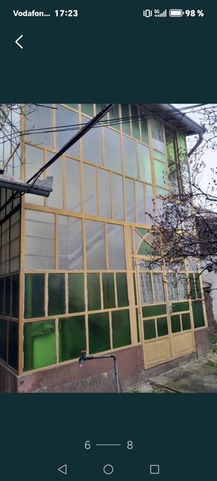 Vind casă s-au schimb cu apartament!