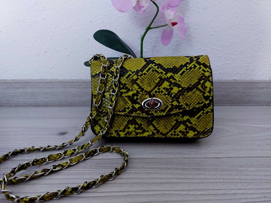 Чанта на Stradivarius