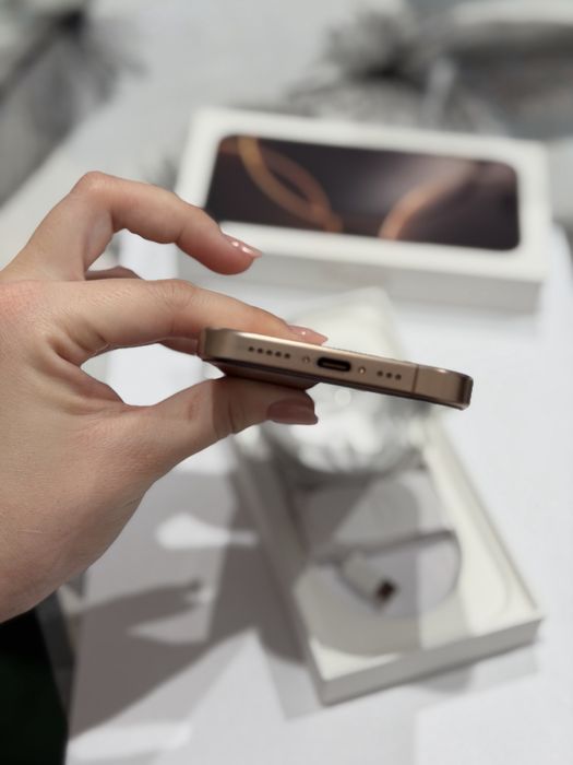 Vand Iphone 16 pro 128 Gb