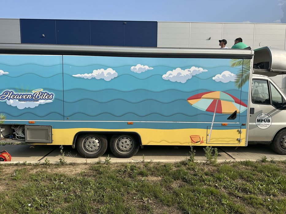 Inchiriere camioneta rulota food truck foodtruck