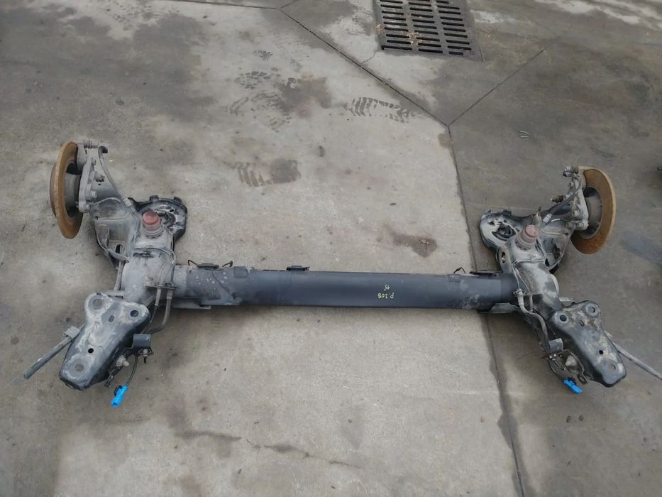 punte spate   1.2 vti 8f02 peugeot 208 2015