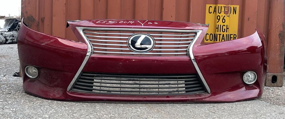 Бампер на Lexus ES350