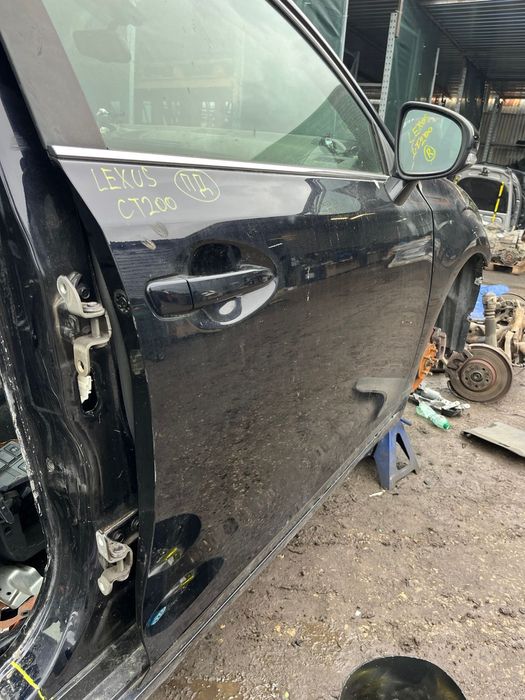 Lexus CT200H Батерия броня фарове  стопове волан капак врати