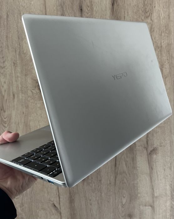 Yepo офисный ноутбук