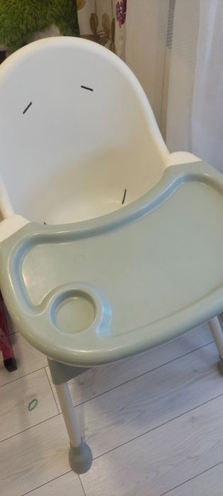Scaun masa copii + cadou o  jucarie
