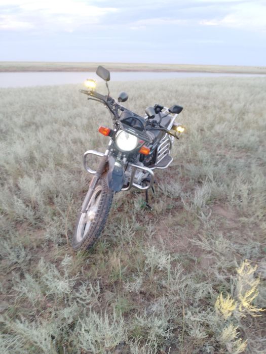 Мотоцикл 200 куб см