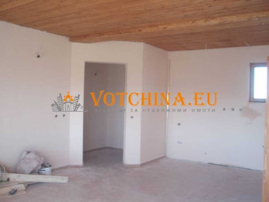 Продава се къща в село Селце,област Добрич