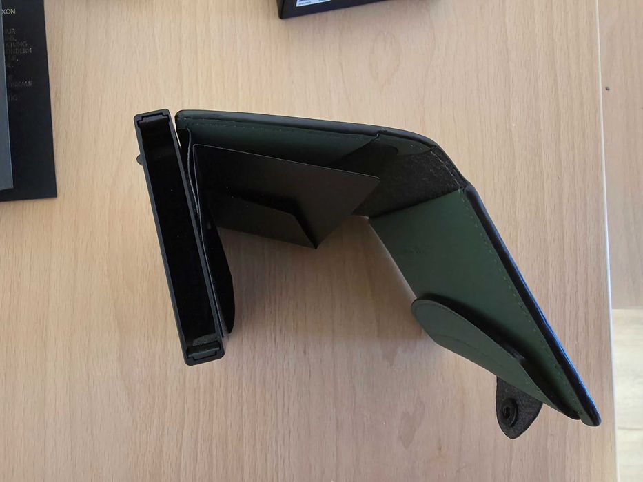 James Dixon Wallet