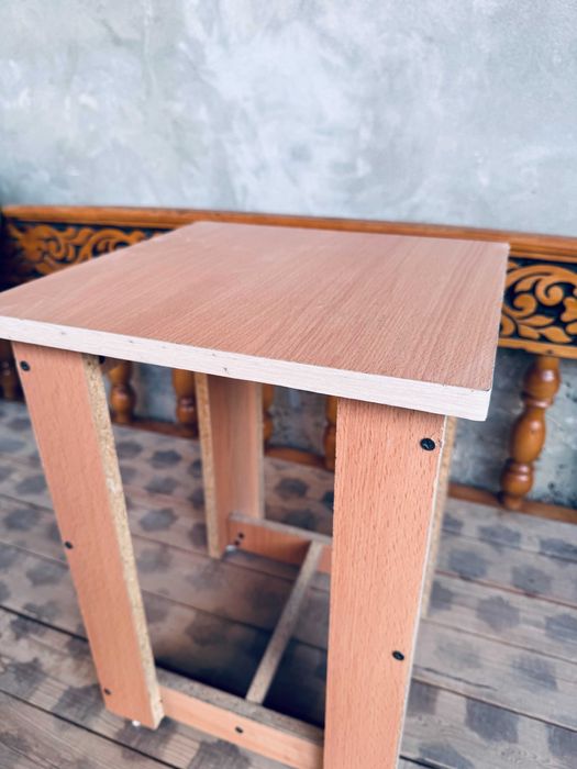 TABURETKA 10tasi birda