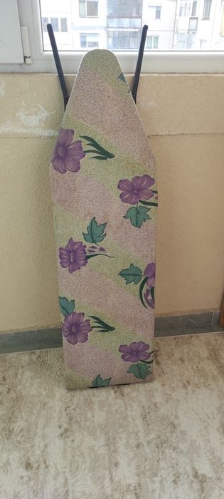 Запазена маса за гладене