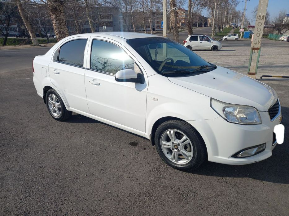 Нексия 3 машинаси сотилади