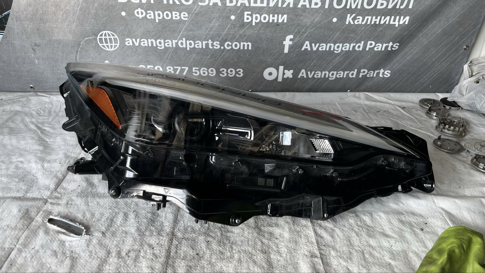 Ляв и десен фар Lexus NX