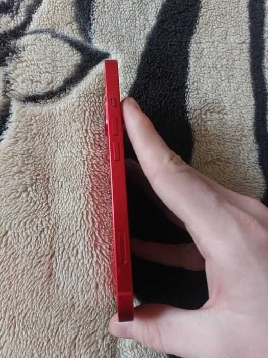 iPhone 14 256 gb 84% Battery Health