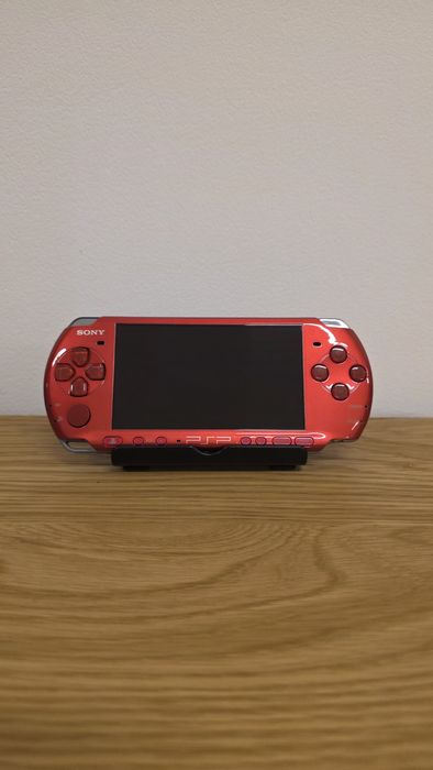 Sony PSP 3000, Modat, 550 jocuri, 9 în 1,  gata de joacăony
