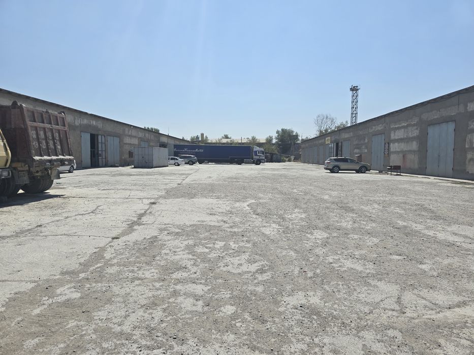 Продаётся пром база, склады