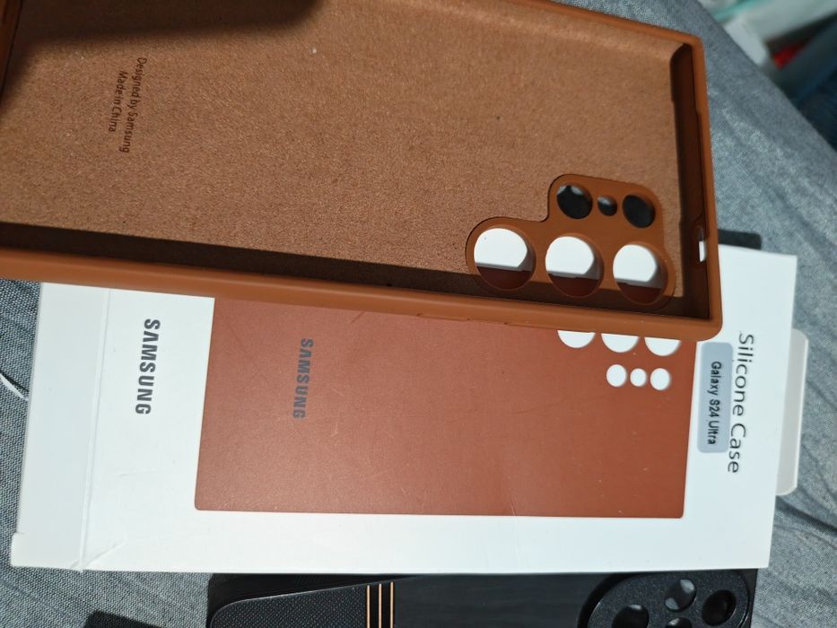 2 Huse  Samsung Galaxy s24 ultra am si folie sticla