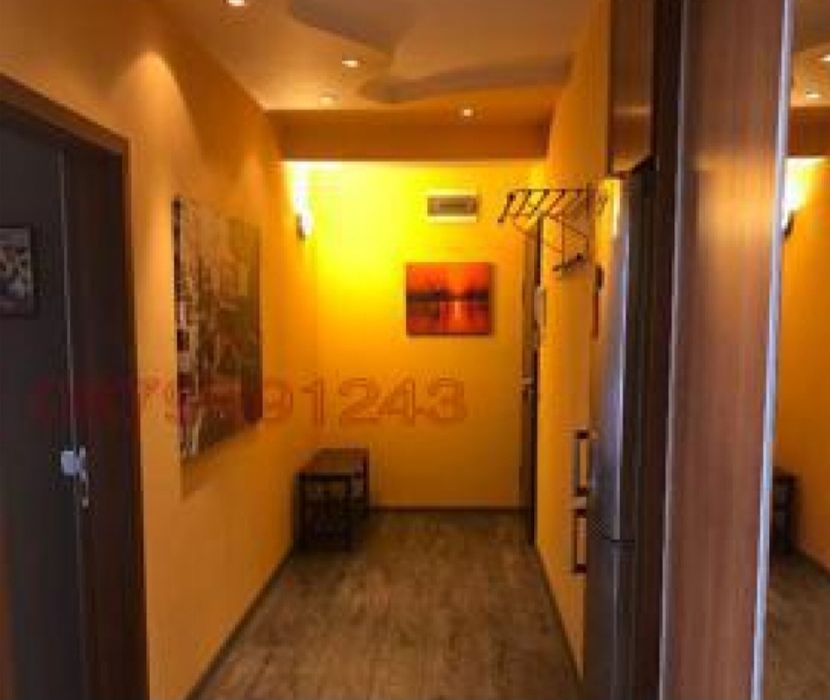 Дава се под наем Двустаен апартамент в ж.Зоопарк - 67 кв.м за 550 € - Снимка #1