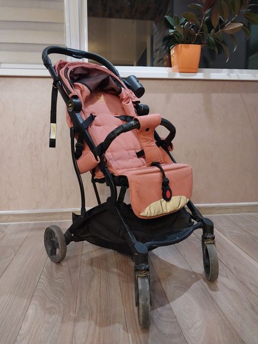 Продам детскую коляску.
