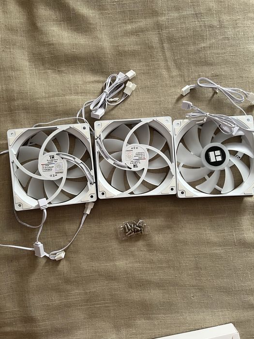 Thermalright TL-C12CW-S X3 – set 3 ventilatoare PC 120mm ARGB albe
