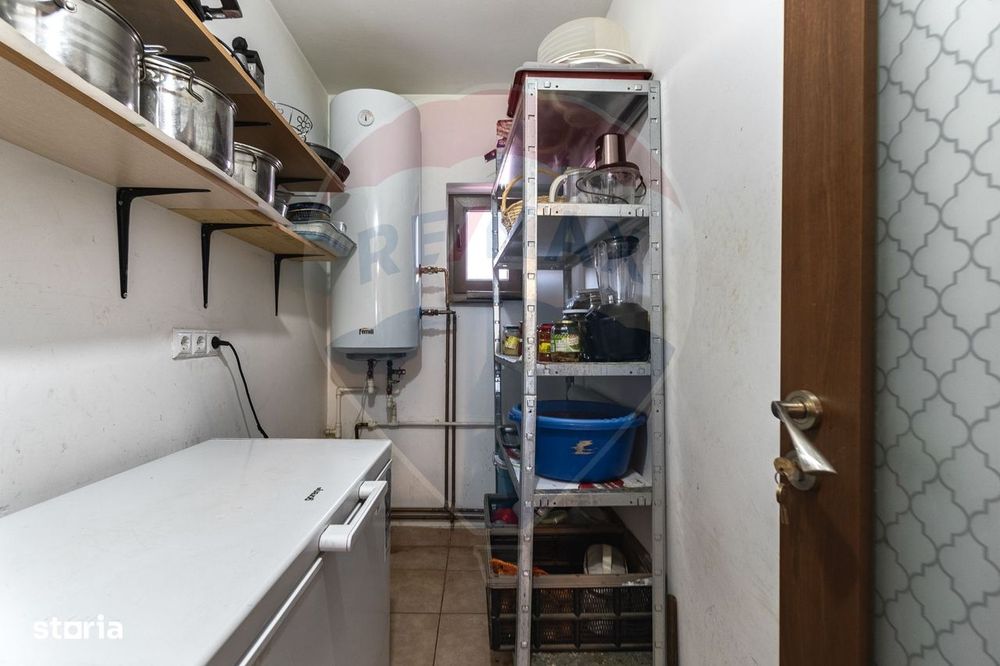 Casa de Poveste - Feldioara, str. Barsei/ 4 camere/ curte!