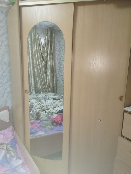 Продам шкаф и туалетный столик