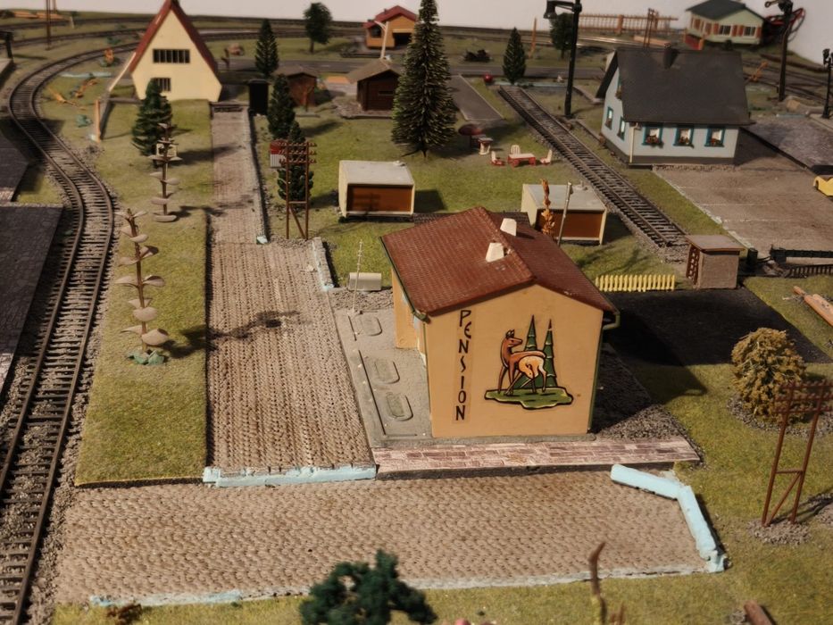 Macheta diorama trenuri