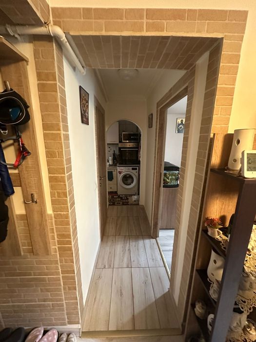 Vand Apartament 2 camere