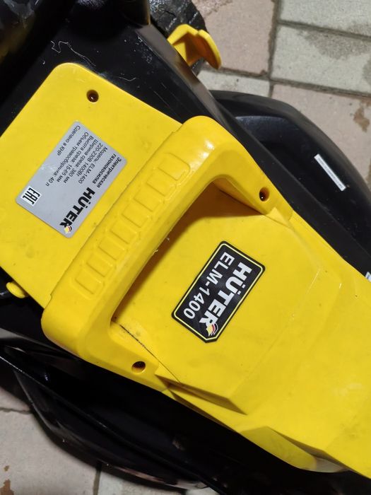 Продам газонокосилку