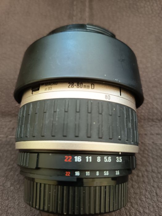 Комплект филмов фотоапарат Nikon N70 + 2 обектива (Sigma 28-80mm & Quantaray 70-210mm)