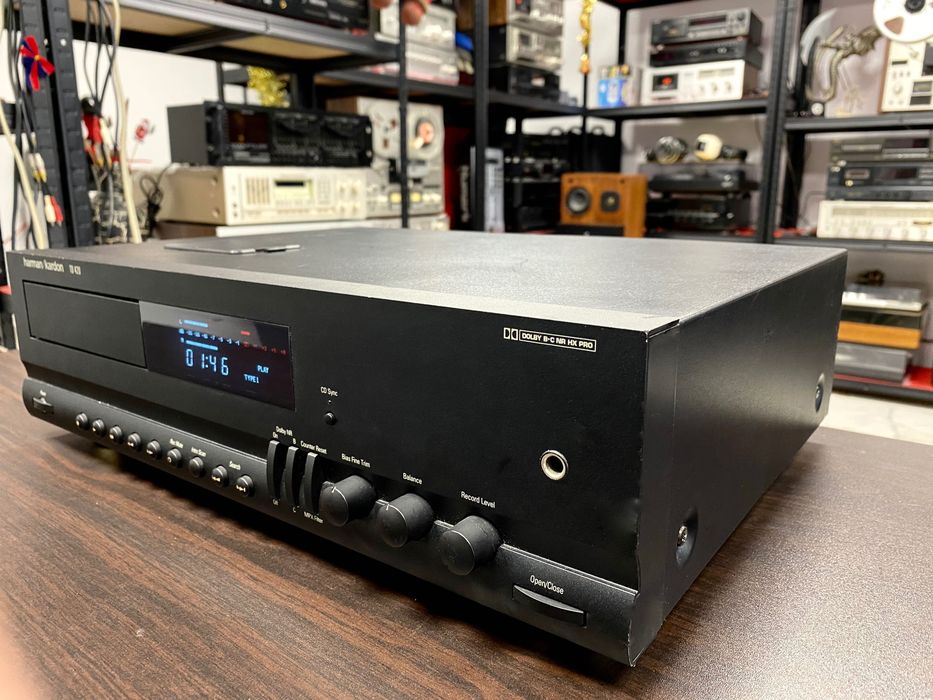 Сериозен дек Harman Kardon