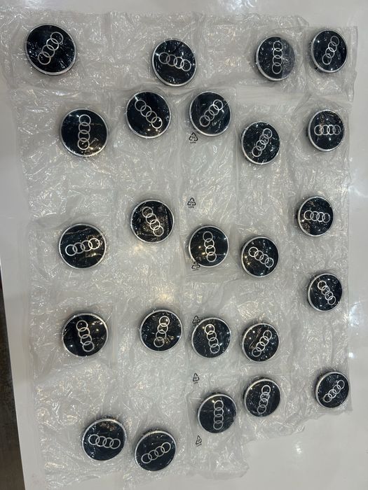 AUDI оригинални капачки к-кт от 4 бр.